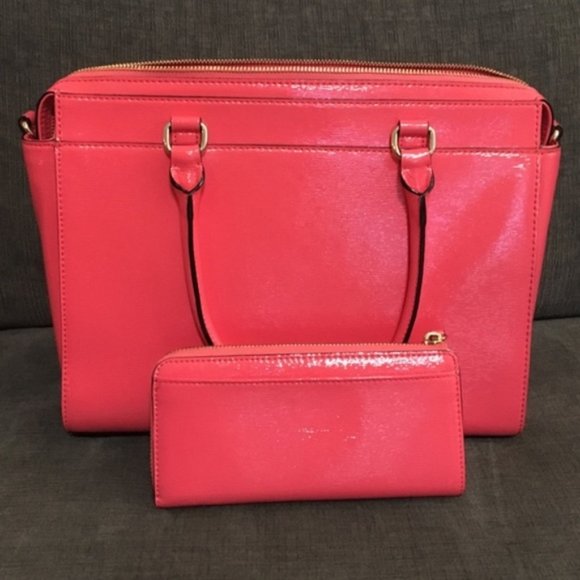 Beacon Court Jeanne & Nisha (Strawberry) - Picture 2 of 8